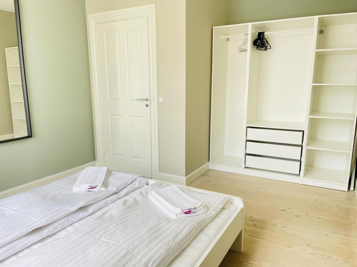 Aday - 2 Bedroom Apartment With Patio Aalborg Bagian luar foto