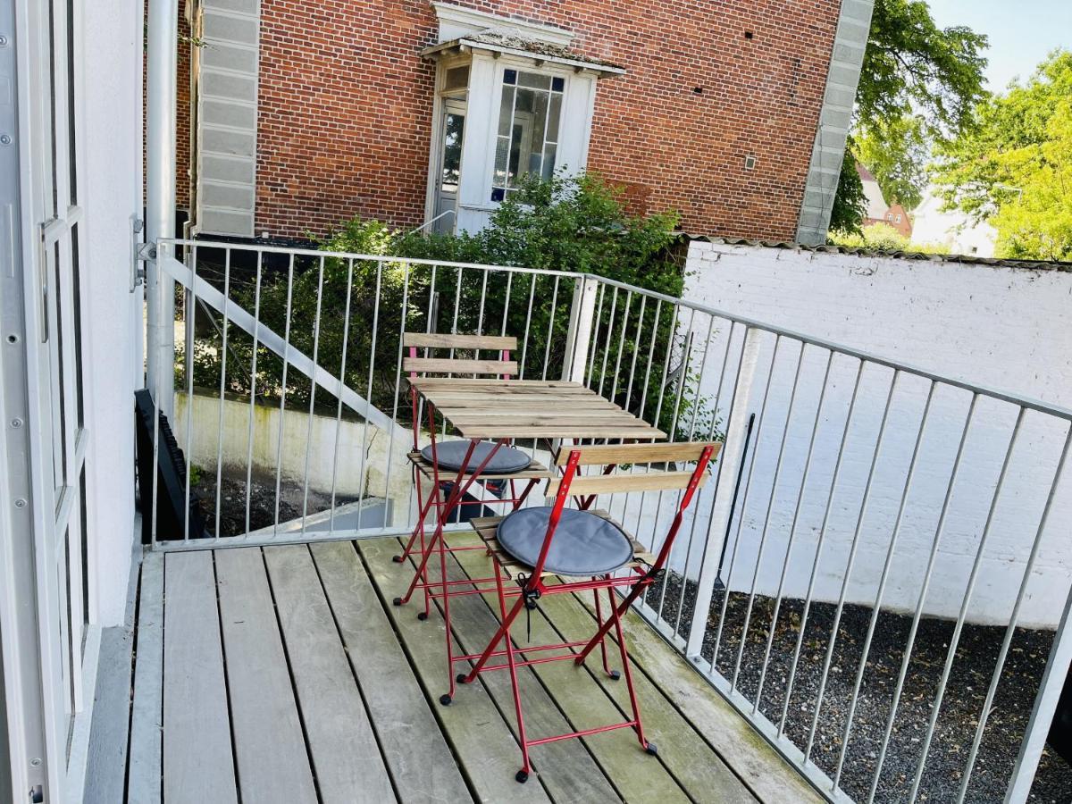 Aday - 2 Bedroom Apartment With Patio Aalborg Bagian luar foto